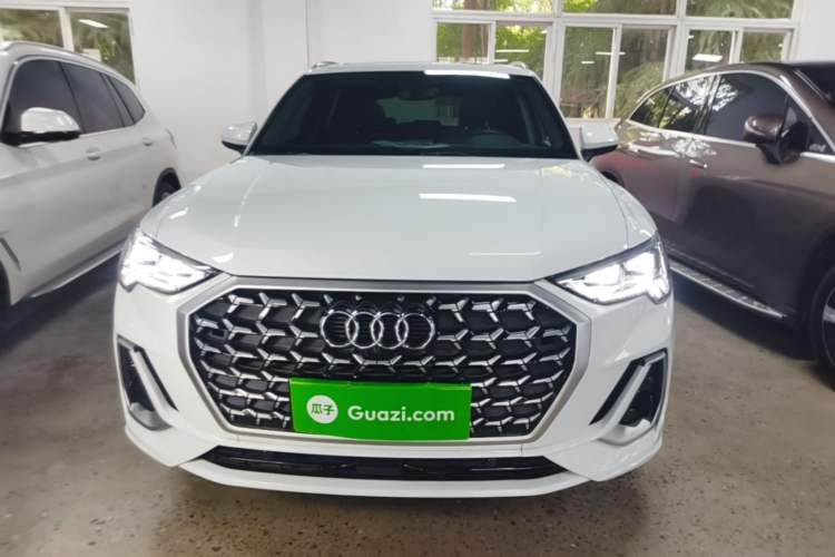 Used Audi Q3 2024 40 TFSI Fashion Dynamic Model Front