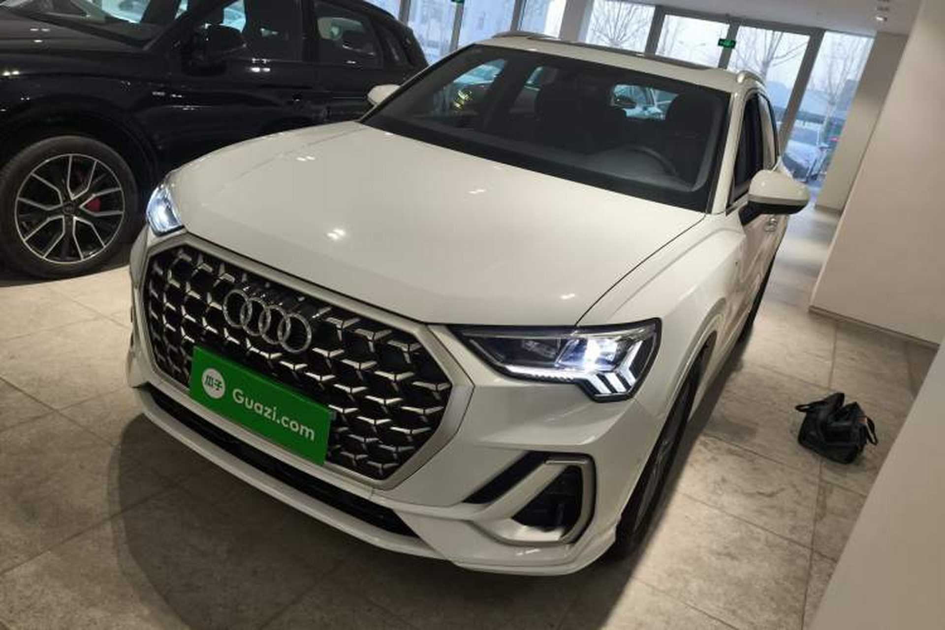 Used Audi Q3 2024 40 TFSI Fashion Dynamic Model Front Left 45 Deg