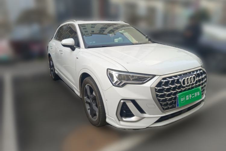 Used Audi Q3 2024 35 TFSI Fashion Dynamic Edition Front Right 45 Deg