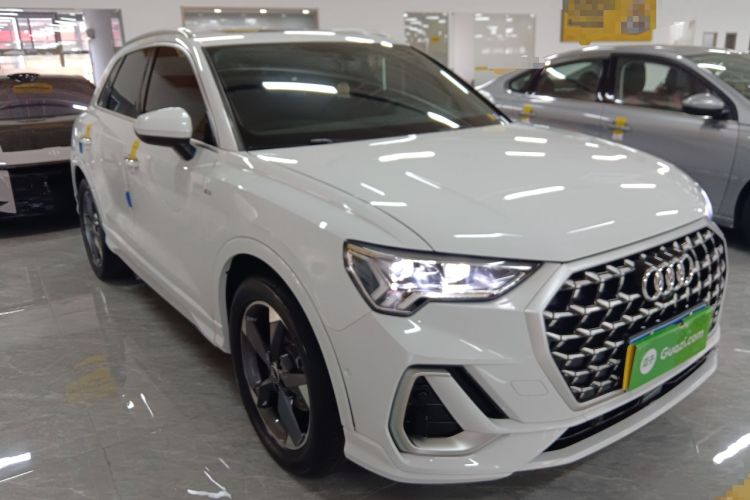 Used Audi Q3 2024 35 TFSI Fashion Dynamic Edition Front Right 45 Deg