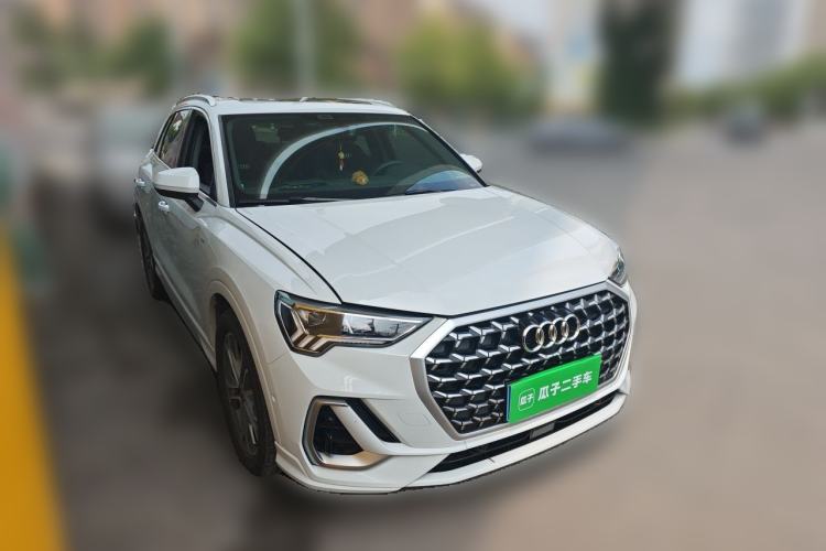 Used Audi Q3 2024 40 TFSI Fashion Dynamic Model Front Right 45 Deg