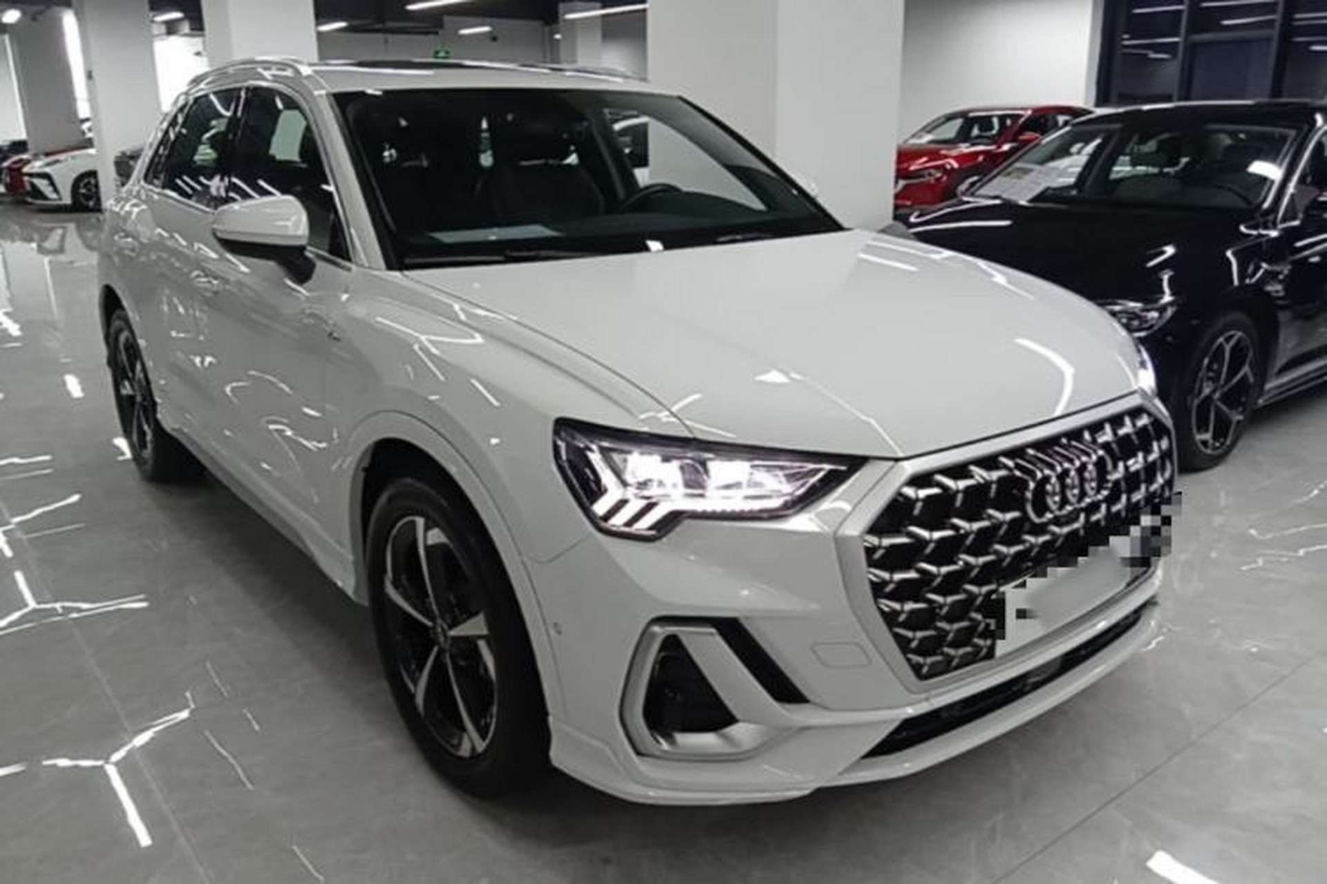 Used Audi Q3 2024 35 TFSI Fashion Dynamic Edition Front Right 45 Deg