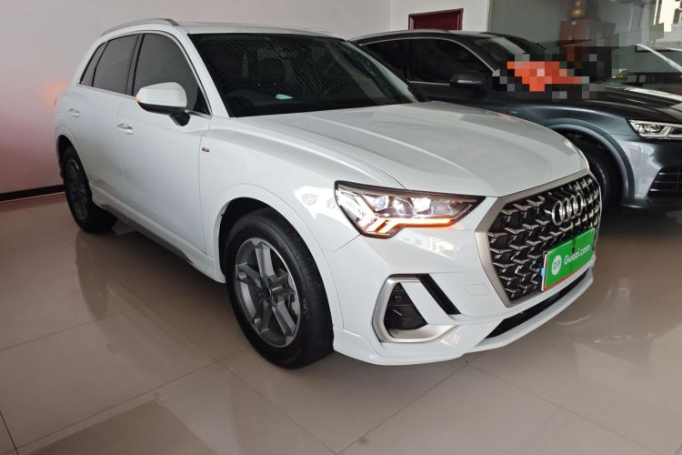 Used Audi Q3 2024 35 TFSI Ambition Dynamic Edition Front Right 45 Deg
