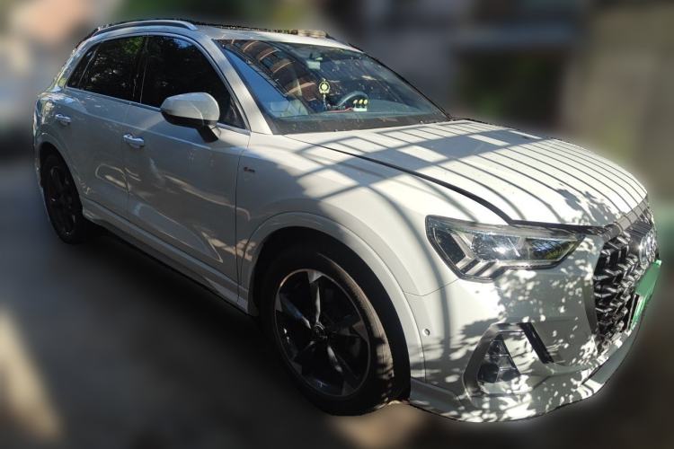 Used Audi Q3 2024 35 TFSI Fashion Dynamic Edition Front Right 45 Deg