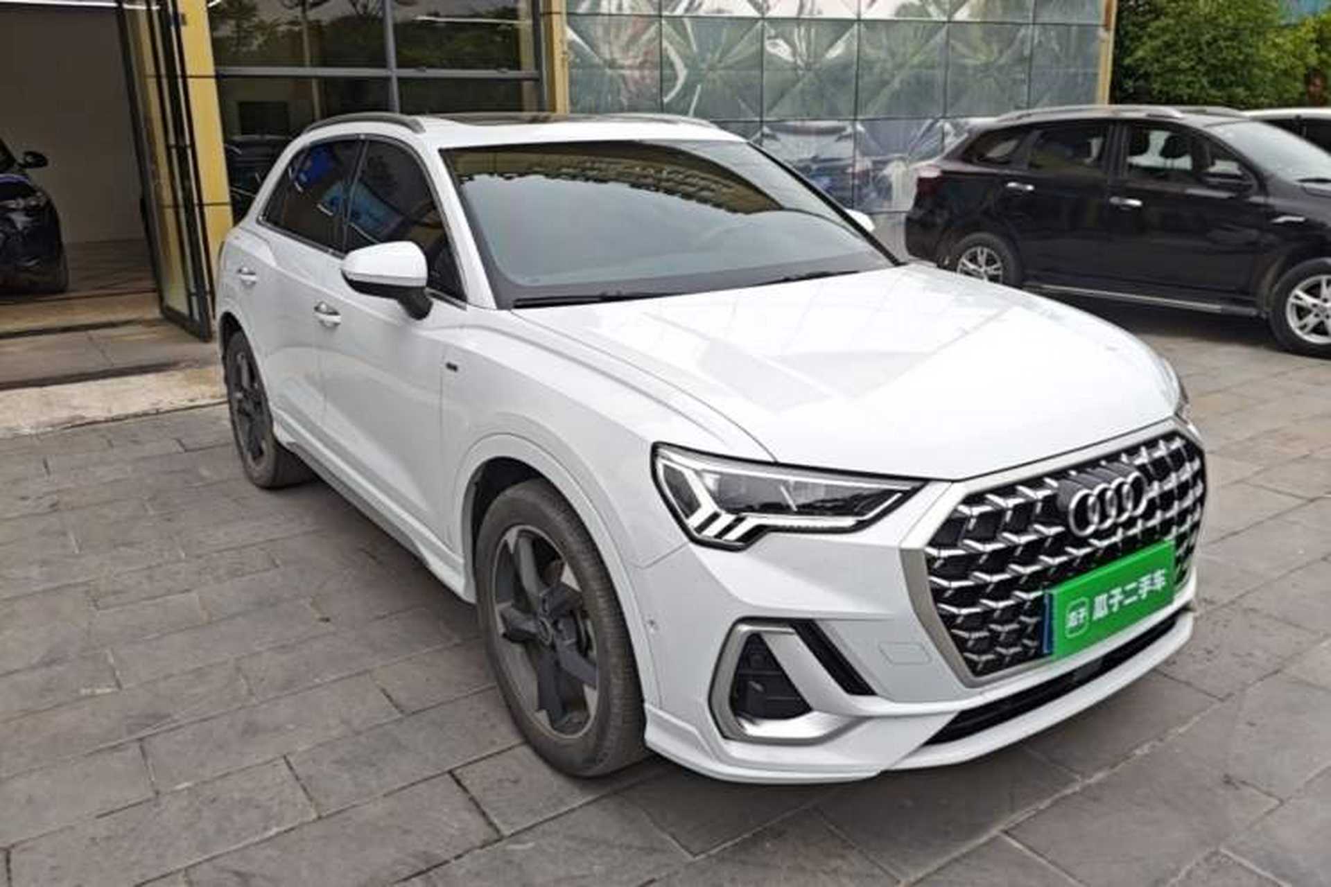 Used Audi Q3 2024 35 TFSI Fashion Dynamic Edition Front Right 45 Deg
