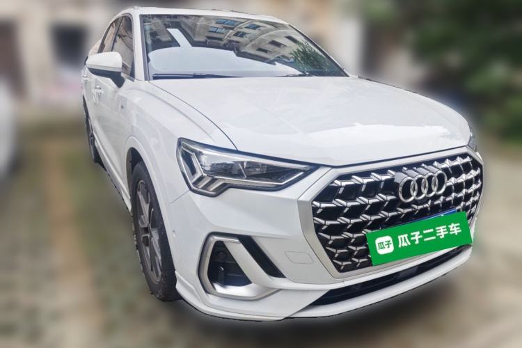 Used Audi Q3 2024 40 TFSI Fashion Dynamic Model Front Right 45 Deg