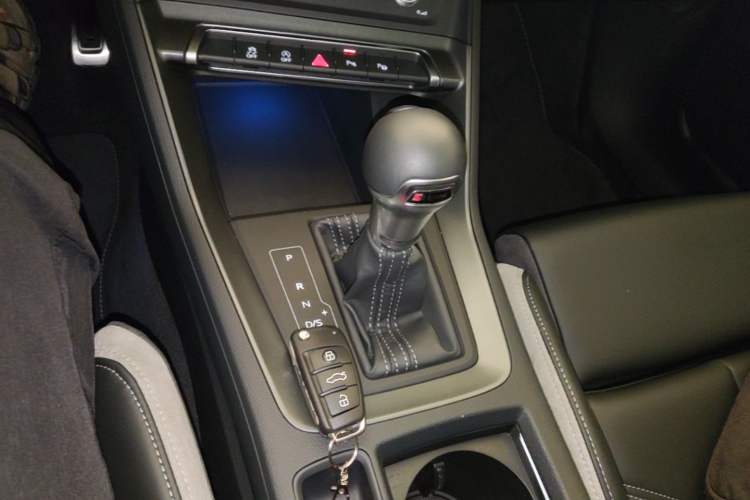 Used Audi Q3 2024 35 TFSI Fashion Dynamic Edition Gear Lever