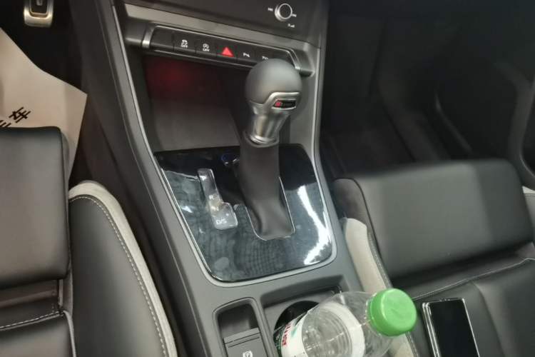 Used Audi Q3 2024 35 TFSI Fashion Dynamic Edition Gear Lever