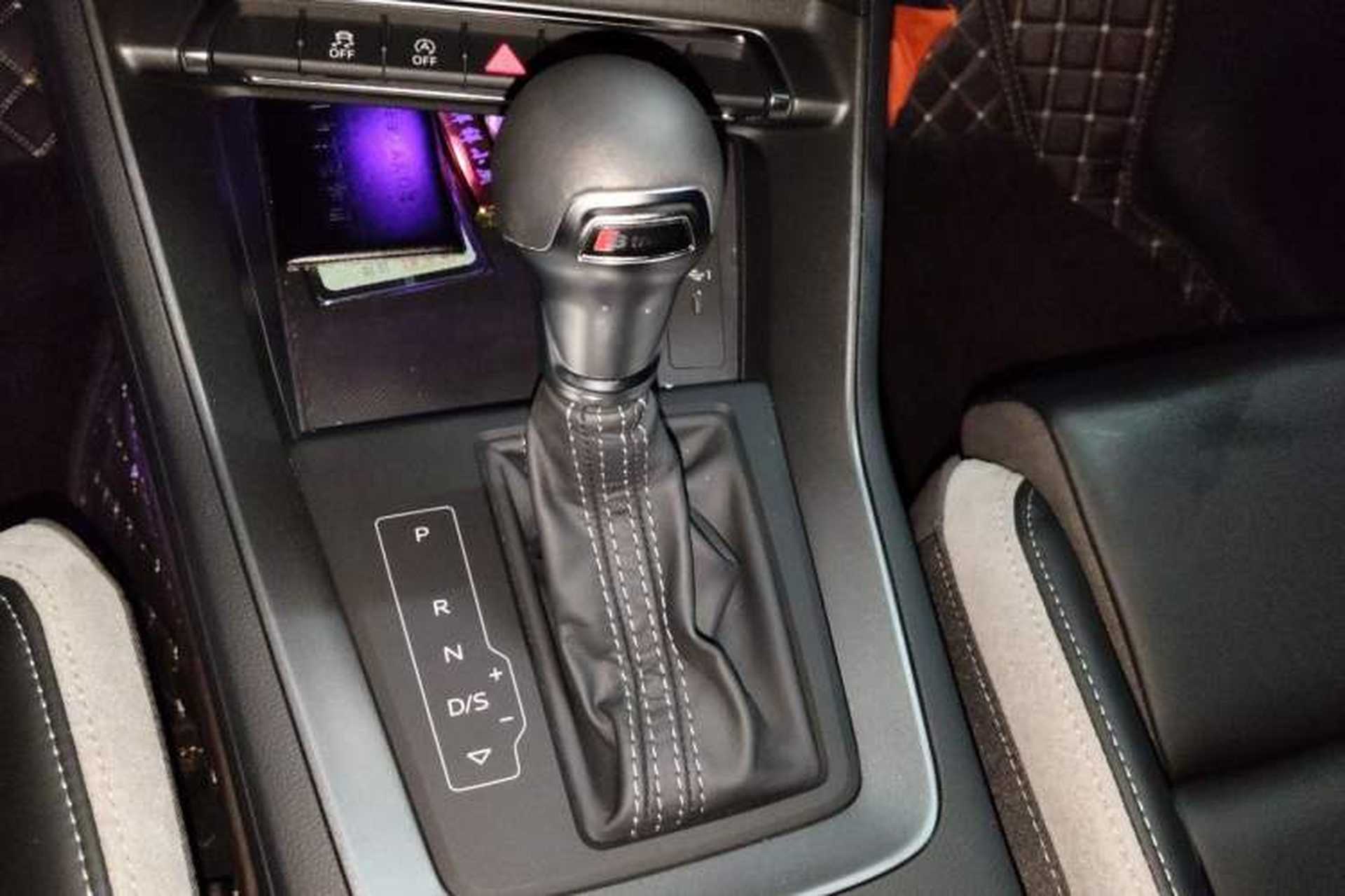 Used Audi Q3 2024 35 TFSI Fashion Dynamic Edition Gear Lever