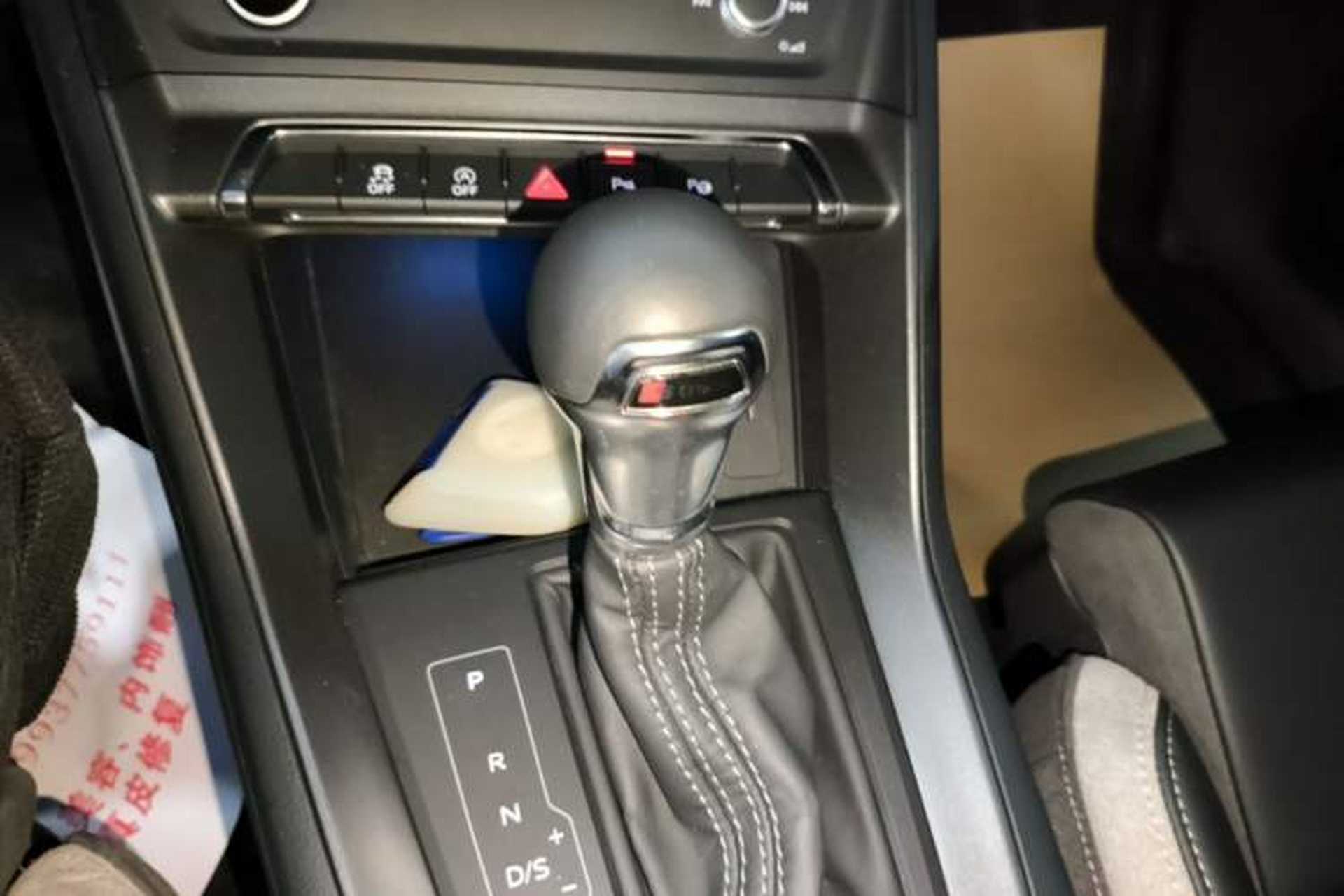 Used Audi Q3 2024 35 TFSI Fashion Dynamic Edition Gear Lever