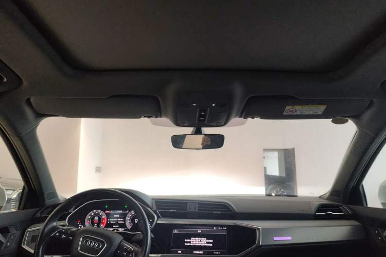 Used Audi Q3 2024 40 TFSI Fashion Dynamic Model Headliner