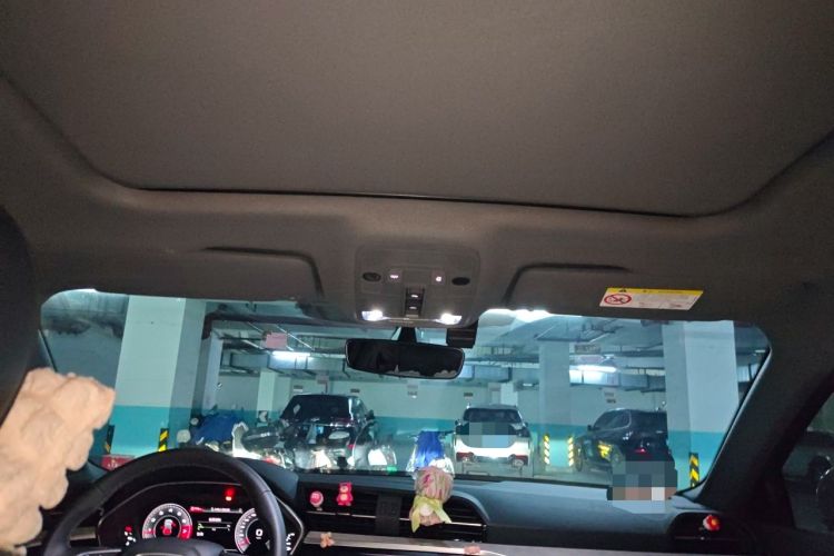 Used Audi Q3 2024 35 TFSI Fashion Dynamic Edition Headliner