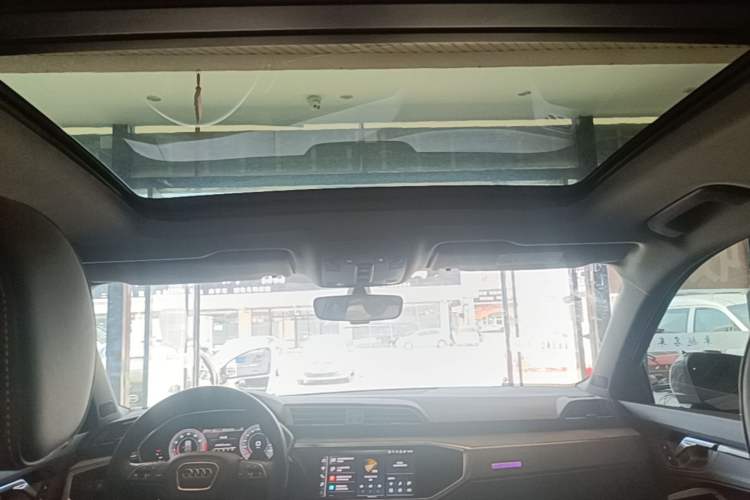 Used Audi Q3 2024 35 TFSI Ambition Dynamic Edition Headliner