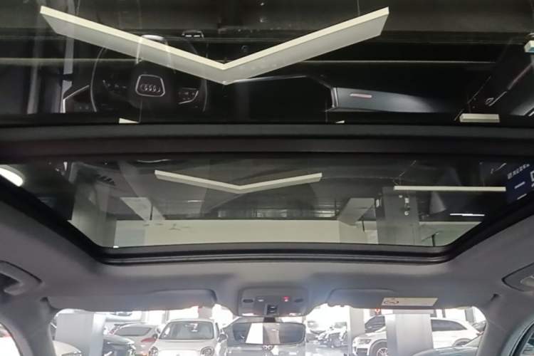Used Audi Q3 2024 35 TFSI Fashion Dynamic Edition Headliner
