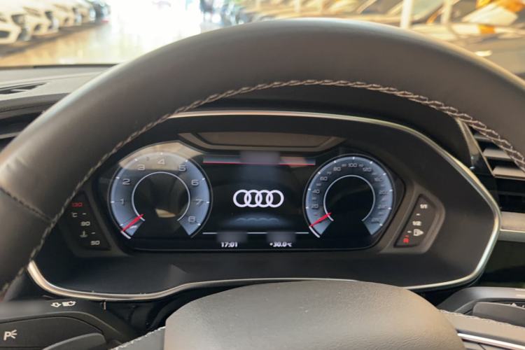 Used Audi Q3 2024 35 TFSI Fashion Dynamic Edition Instrument Cluster
