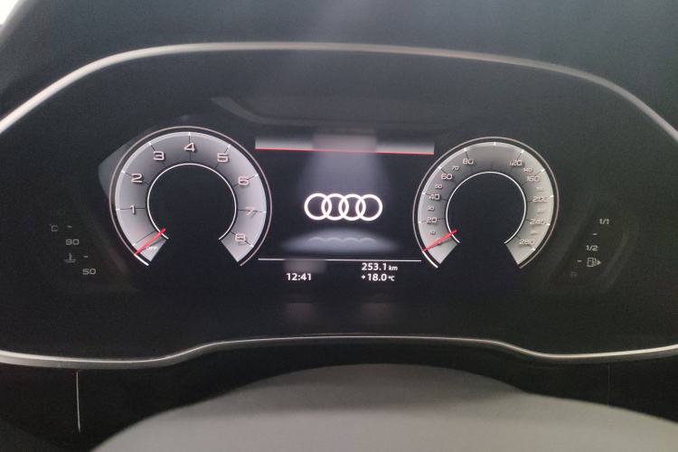 Used Audi Q3 2024 35 TFSI Fashion Dynamic Edition Instrument Cluster