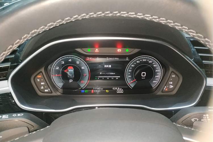 Used Audi Q3 2024 35 TFSI Fashion Dynamic Edition Instrument Cluster