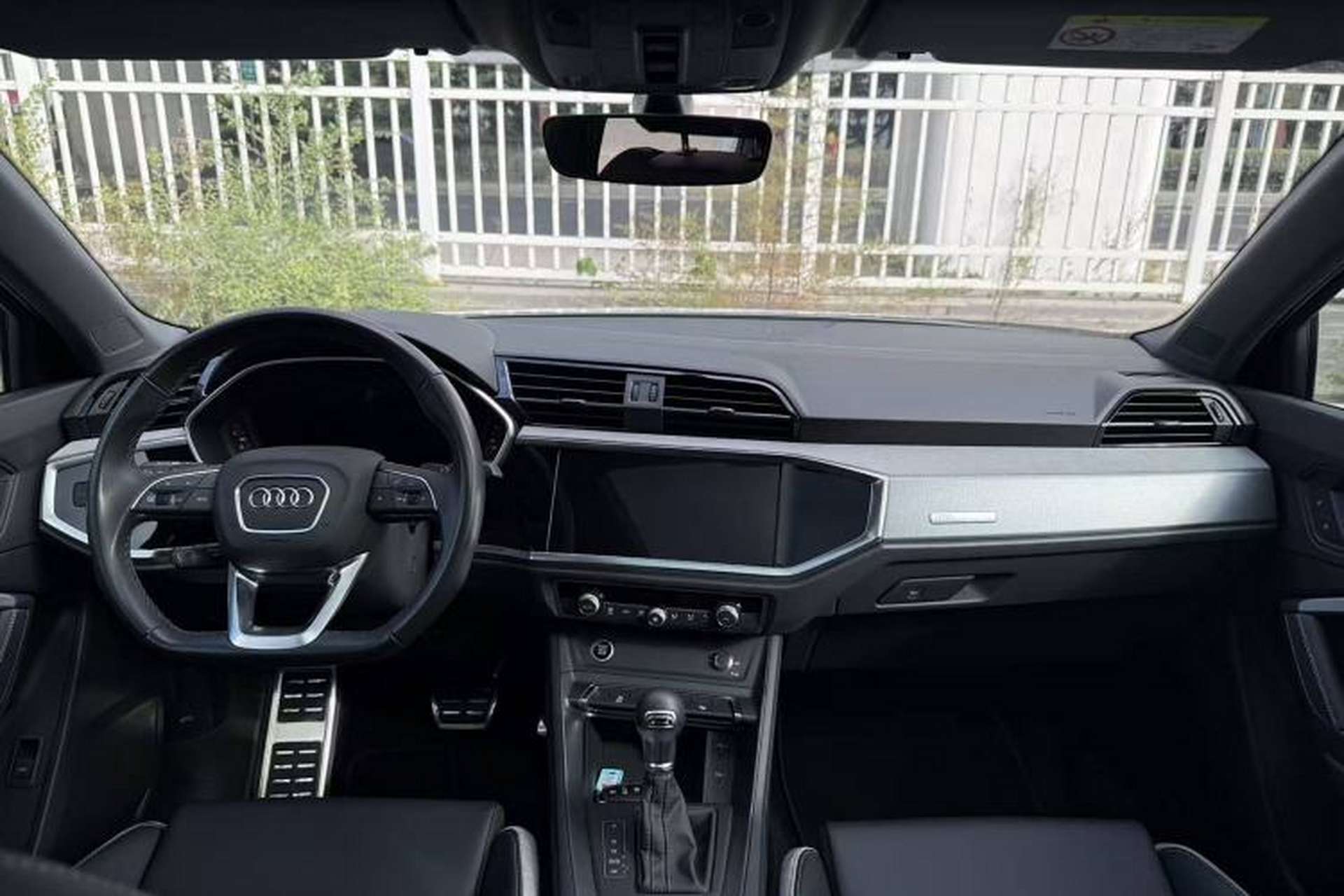 Used Audi Q3 2024 35 TFSI Fashion Dynamic Edition Interior 1