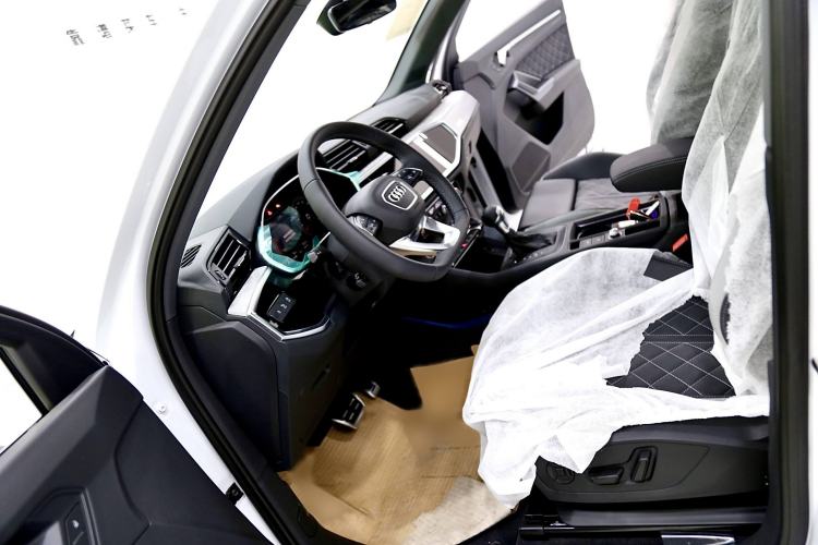 Used Audi Q3 2024 40 TFSI Fashion Dynamic Model Interior 3