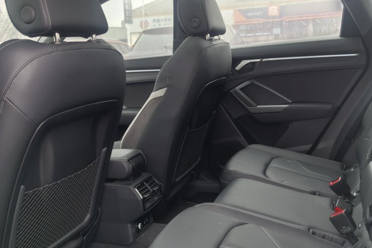 Used Audi Q3 2024 40 TFSI Fashion Dynamic Model Interior 3