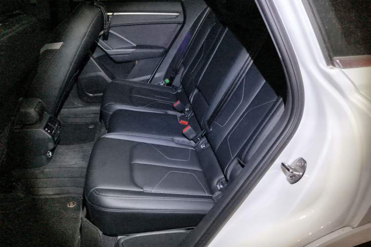 Used Audi Q3 2024 35 TFSI Fashion Dynamic Edition Interior 4