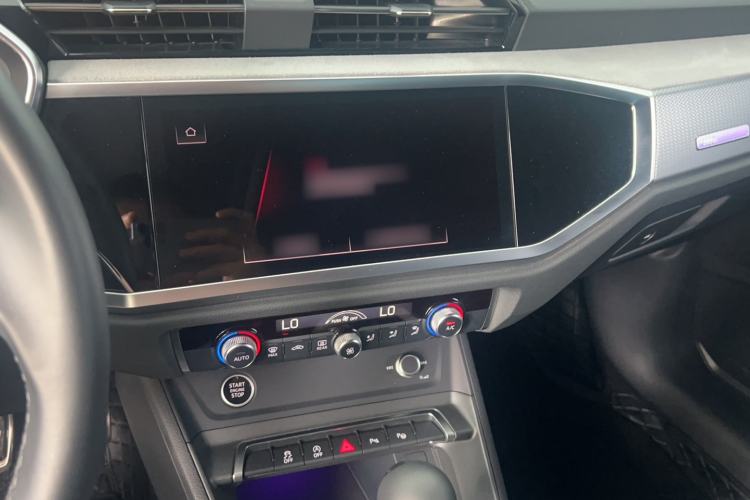 Used Audi Q3 2024 35 TFSI Fashion Dynamic Edition Interior 5