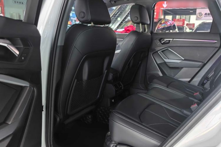Used Audi Q3 2024 40 TFSI Fashion Dynamic Model Interior 7