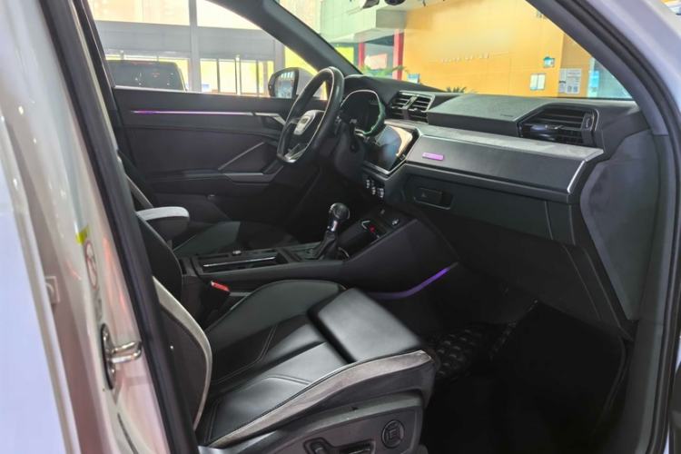 Used Audi Q3 2024 40 TFSI Fashion Dynamic Model Interior 9