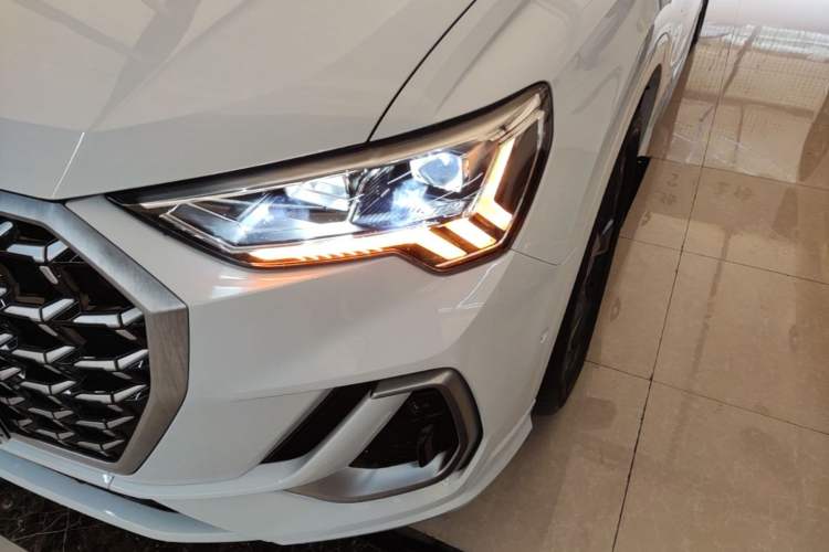 Used Audi Q3 2024 35 TFSI Fashion Dynamic Edition Left Front Headlight