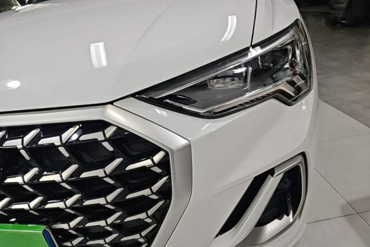Used Audi Q3 2024 35 TFSI Fashion Dynamic Edition Left Front Headlight