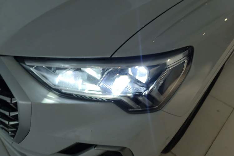 Used Audi Q3 2024 40 TFSI Fashion Dynamic Model Left Front Headlight