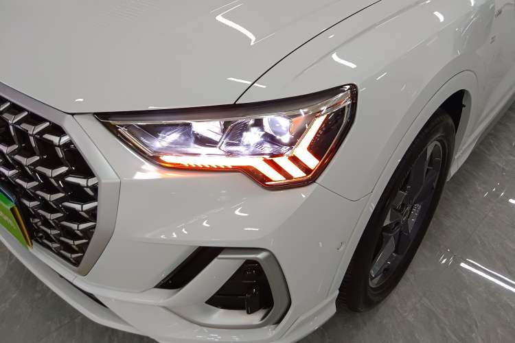 Used Audi Q3 2024 35 TFSI Fashion Dynamic Edition Left Front Headlight