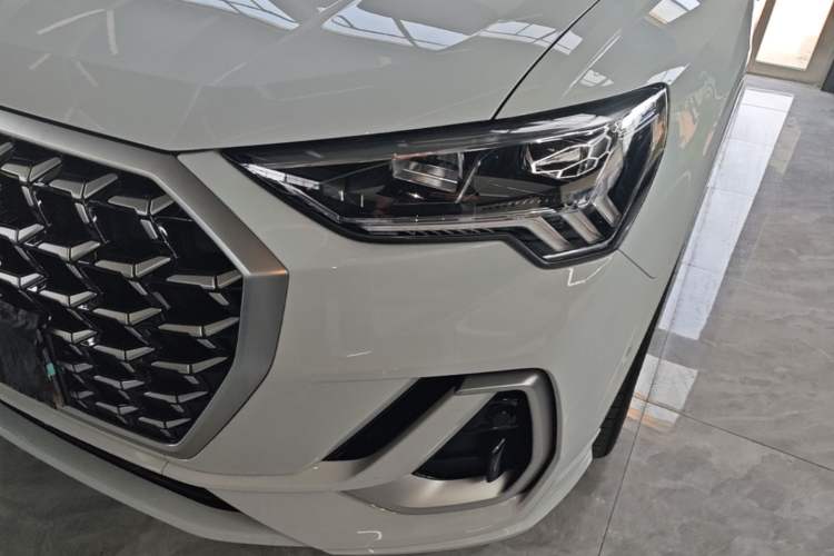 Used Audi Q3 2024 35 TFSI Fashion Dynamic Edition Left Front Headlight