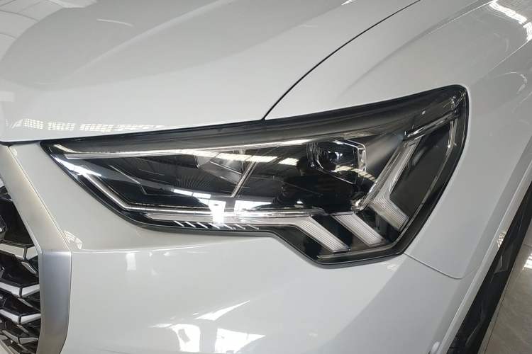 Used Audi Q3 2024 35 TFSI Fashion Dynamic Edition Left Front Headlight