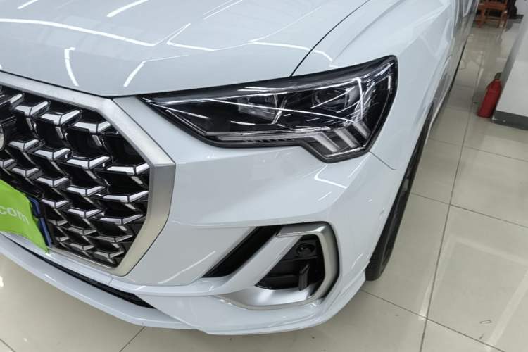 Used Audi Q3 2024 35 TFSI Fashion Dynamic Edition Left Front Headlight
