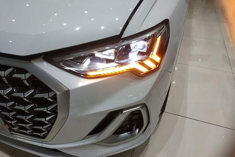 Used Audi Q3 2024 35 TFSI Fashion Dynamic Edition Left Front Headlight