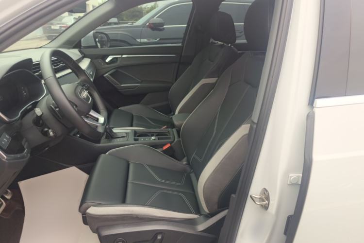 Used Audi Q3 2024 35 TFSI Fashion Dynamic Edition Left Front Seat