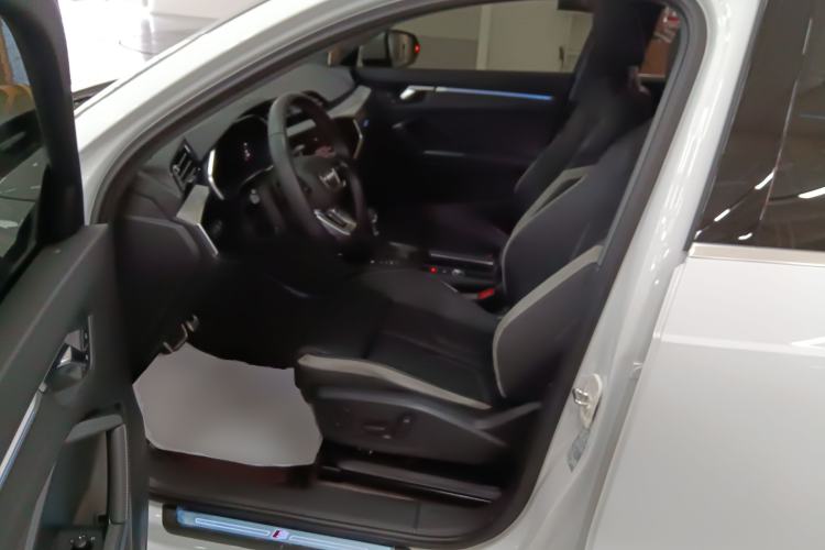 Used Audi Q3 2024 35 TFSI Fashion Dynamic Edition Left Front Seat