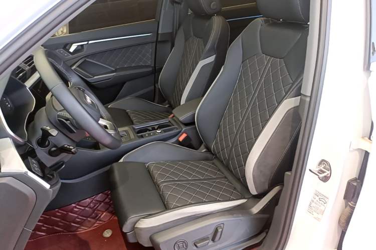 Used Audi Q3 2024 35 TFSI Fashion Dynamic Edition Left Front Seat