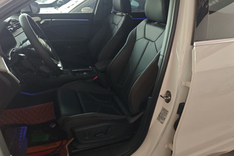 Used Audi Q3 2024 35 TFSI Ambition Dynamic Edition Left Front Seat