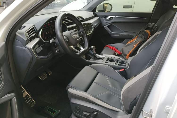 Used Audi Q3 2024 35 TFSI Fashion Dynamic Edition Left Front Seat