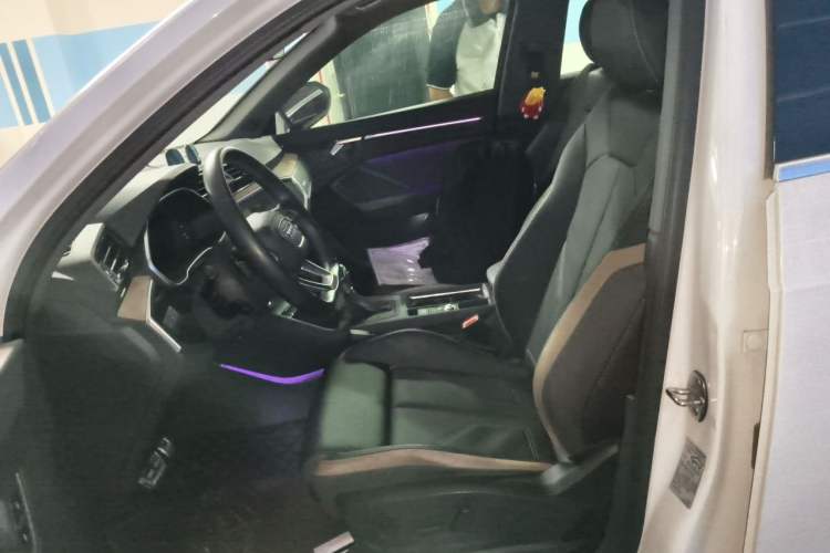 Used Audi Q3 2024 35 TFSI Stylish and Elegant Edition Left Front Seat