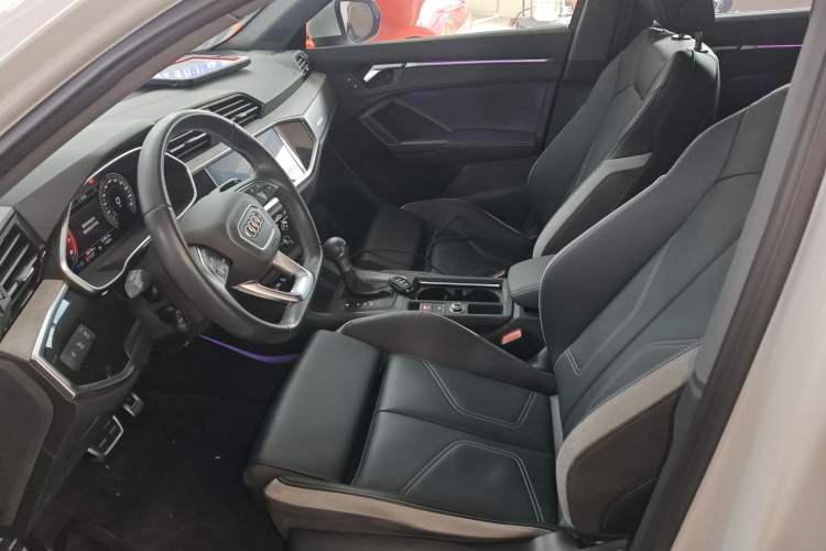 Used Audi Q3 2024 40 TFSI Fashion Dynamic Model Left Front Seat