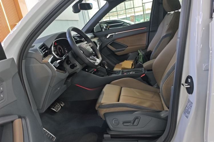 Used Audi Q3 2024 40 TFSI Fashion Dynamic Model Left Front Seat