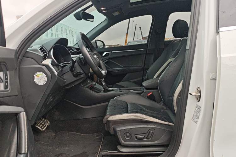 Used Audi Q3 2024 35 TFSI Fashion Dynamic Edition Left Front Seat