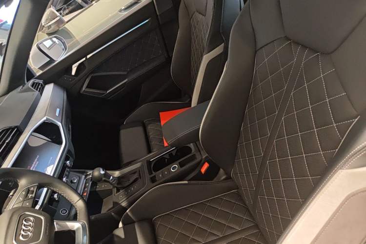 Used Audi Q3 2024 40 TFSI Fashion Dynamic Model Left Front Seat