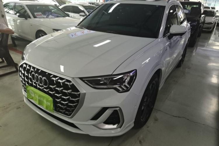 Gebrauchter Audi Q3 2024 35 TFSI Fashion Dynamic Edition Guazi used car, China used car export, Used car for sale, Used cars, Cheapest cars for sale