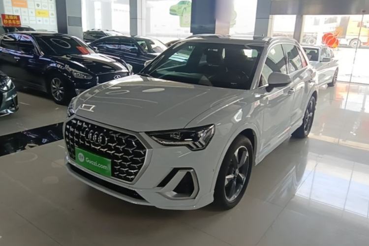 Used Audi Q3 2024 35 TFSI Fashion Dynamic Edition Guazi used car, China used car export, Used car for sale, Used Audi cars, Cheapest cars for sale