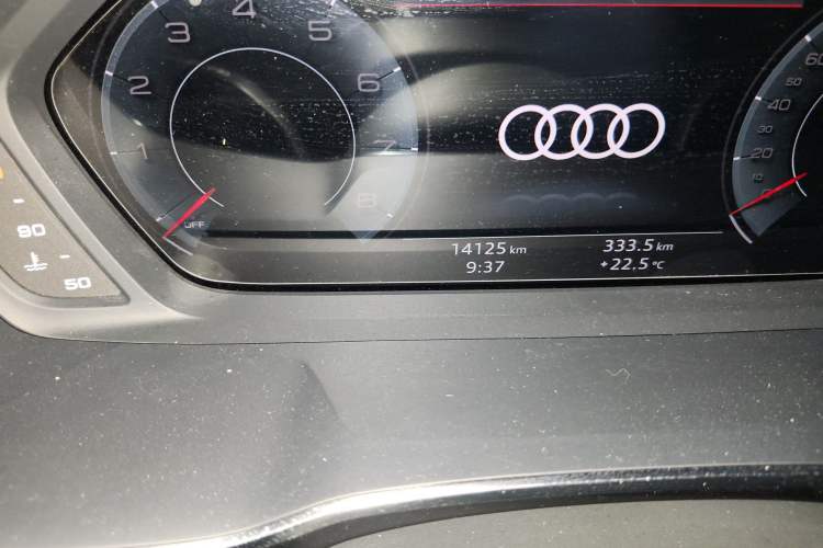 Used Audi Q3 2024 35 TFSI Fashion Dynamic Edition Odometer Close Up