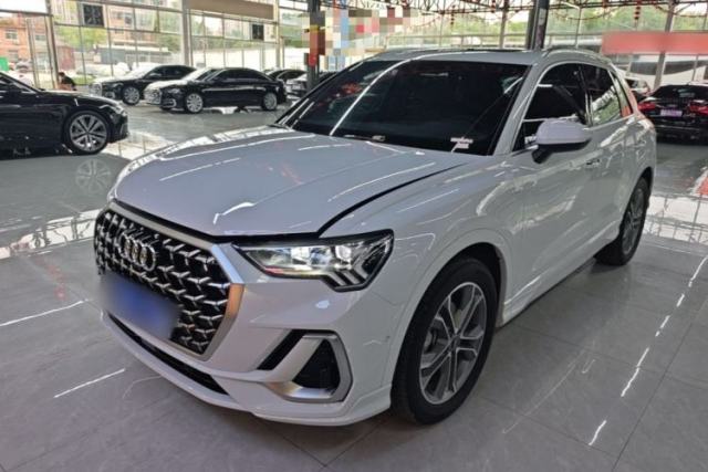 Used Audi Q3 2024 40 TFSI Fashion Dynamic Model